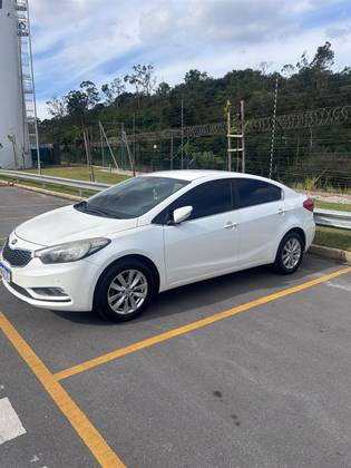 KIA CERATO 1.6 SX 16V FLEX 4P AUTOMÁTICO KIA CERATO 1.6 SX 16V FLEX 4P AUTOMÁTICO